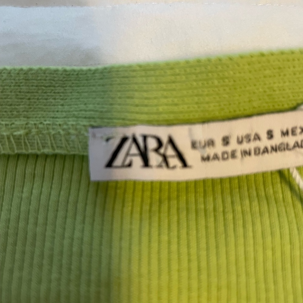 ZARA NWT Sweater Button Down